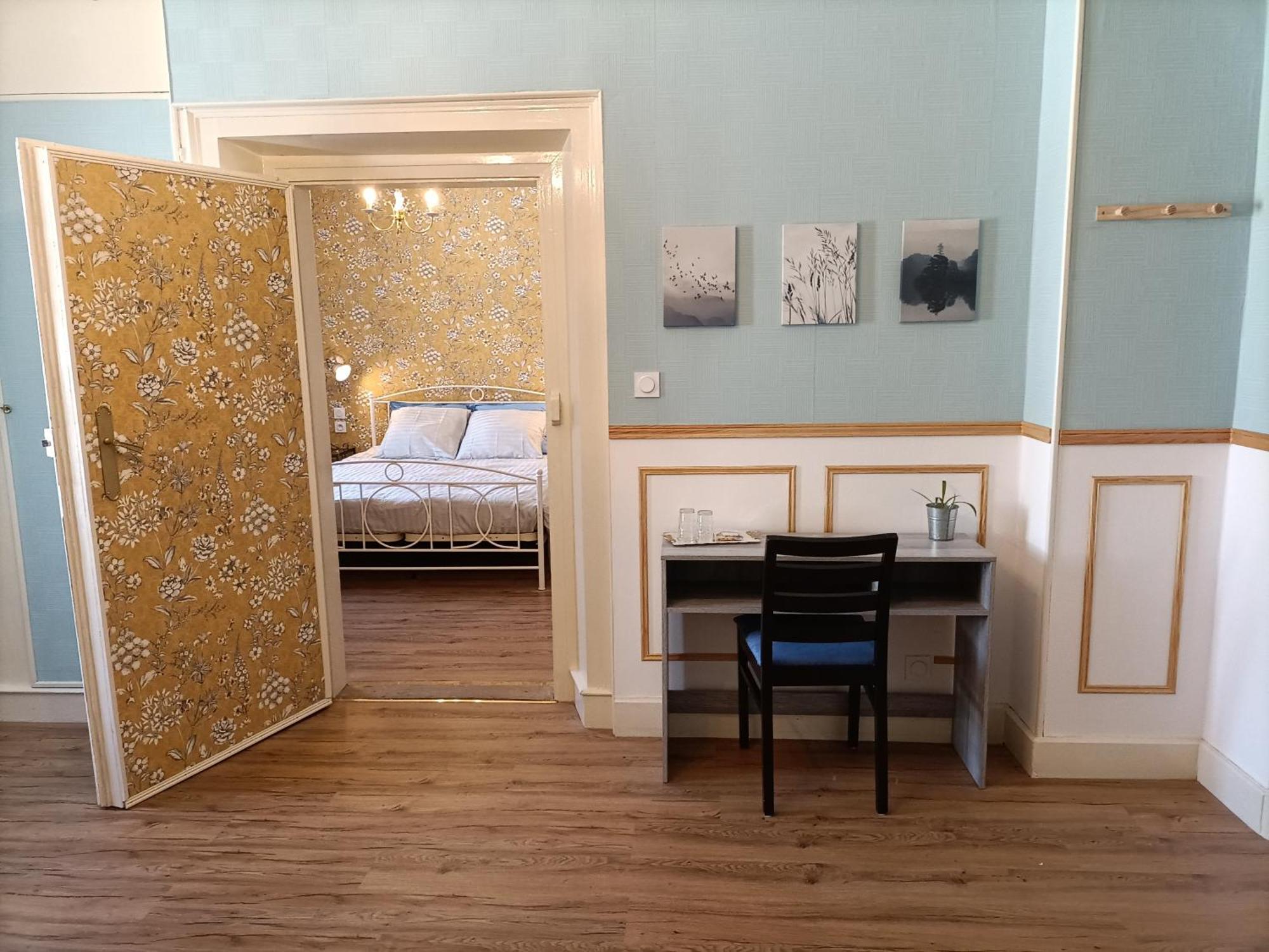 생 모리스 쉬르 모젤 Domaine De La Moselle B&B 외부 사진